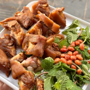 Móng Giò Ngâm Ngũ Vị