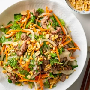 Nộm bò chua cay